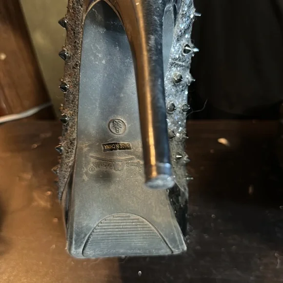 Closet clean out!! - Picture 8 of 8